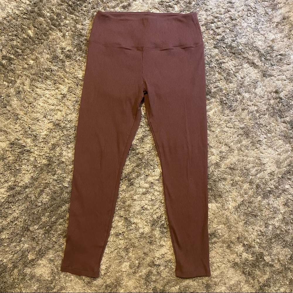 Pink Ribbed Crop Yoga Pants